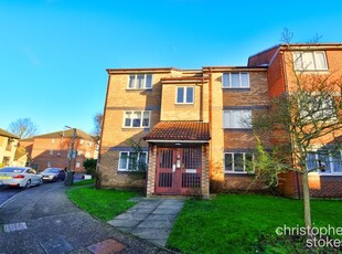 Flat to rent in Redwell Court, Eleanor Way, Waltham Cross, Hertfordshire EN8