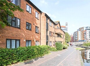 Flat to rent in Richard Lighton House, Parade, Birmingham, West Midlands B1