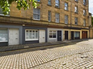 Flat to rent in Sandport Street, The Shore, Edinburgh EH6