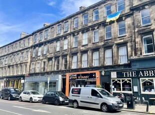 Flat to rent in South Clerk Street, Newington, Edinburgh EH8