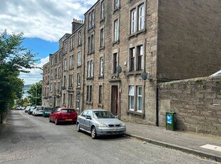 Flat to rent in Springhill, Stobswell, Dundee DD4