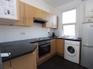 Flat to rent in Telegraph Mews, Goodmayes, Ilford IG3