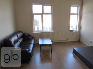 Flat to rent in Walsgrave Road, Coventry CV2