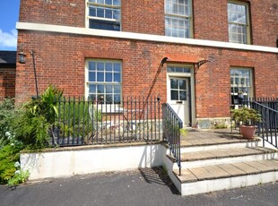 Flat to rent in Warminster Road, Wilton, Salisbury SP2