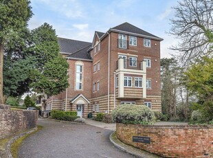 Flat to rent in Westlands House, Bounty Road, Basingstoke RG21