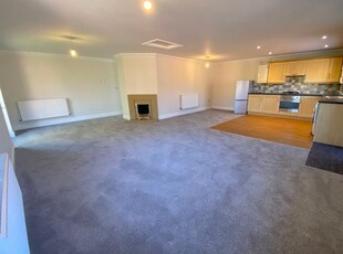 Flat to rent in Winstanley Lane, Shenley Lodge, Milton Keynes MK5