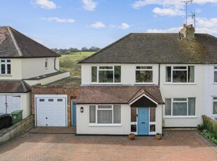 House for sale with 4 bedrooms, Old Watling Street, Flamstead | Fine & Country