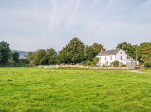 House for sale with 6 bedrooms, The Bryn, Abergavenny | Fine & Country