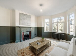 Maisonette for sale with 2 bedrooms, Cowley Road, London | Fine & Country