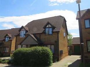 Property to rent in Calverleigh Crescent, Furzton, Milton Keynes MK4