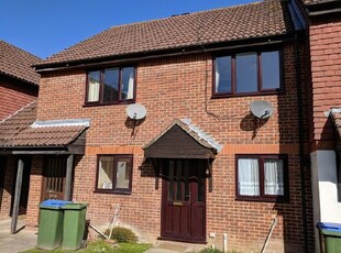 Property to rent in Fishers Court, Horsham RH12