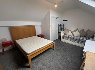 Room to rent in Errol Street, Aigburth, Liverpool L17