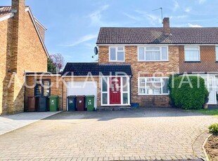 Semi-detached house for sale in Northlands, Potters Bar EN6