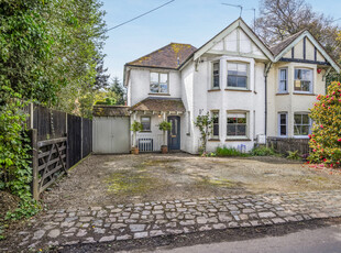 Semi-Detached House for sale with 3 bedrooms, Nairdwood Lane, Prestwood | Fine & Country