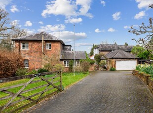 Semi-Detached House for sale with 5 bedrooms, Little Gaddesden, Berkhamsted | Fine & Country