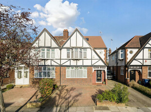 Semi-Detached House for sale with 5 bedrooms, Lynwood Road, London | Fine & Country
