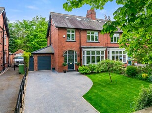 Semi-Detached House for sale with 6 bedrooms, Lidgett Park Avenue, Roundhay | Fine & Country