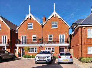 Semi-detached house to rent in Burton Avenue, Leigh, Tonbridge, Kent TN11