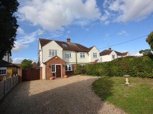 Semi-detached house to rent in Vicarage Lane, Great Baddow CM2