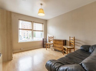 Studio flat for rent in 1206L – Breadalbane Street, Edinburgh, EH6 5JR, EH6