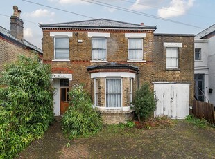 Terraced House for sale - Perry Rise, London, SE23