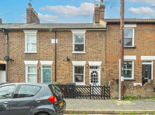 Terraced house to rent in Albion Road, St Albans, Herts AL1