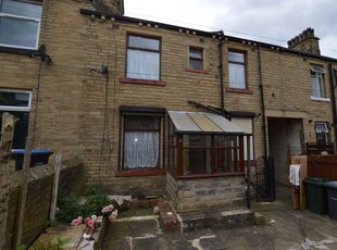 Terraced house to rent in Dickens Street, Bradford BD5