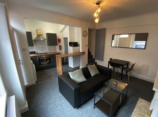 Terraced house to rent in Paisley Street, Leeds LS12