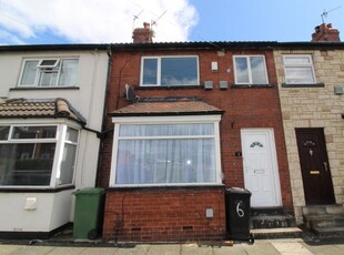 Terraced house to rent in South End Grove, Bramley, Leeds LS13