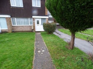 Terraced house to rent in Verulam Gardens, Luton LU3