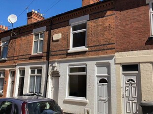Terraced house to rent in Wordsworth Road, Knighton Fields, Leicester LE2