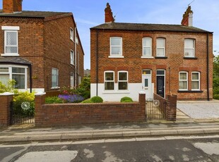 Town house for sale in Armoury Road, Selby YO8