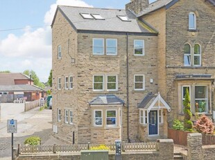 Town house for sale in Bolton Bridge Road, Ilkley LS29