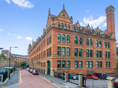 2 bedroom flat for sale in Chepstow House, Chepstow Street, Southern Gateway, Manchester, M1