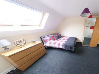 3 bedroom house for rent in Carholme Road, Lincoln, LN1