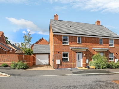 Doswell Avenue, Ampfield, Romsey, SO51 3 bedroom house in Ampfield