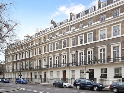 Hyde Park Square, Hyde Park, W2 2 bedroom flat/apartment in Hyde Park