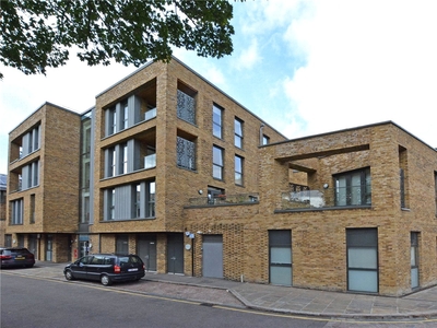 Shamrock House, 23 Bardsley Lane, Greenwich, London, SE10 2 bedroom flat/apartment in 23 Bardsley Lane