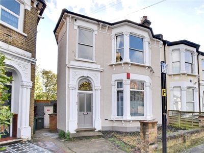 St Swithuns Road, Hither Green, London, SE13 3 bedroom flat/apartment