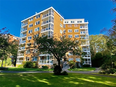West Cliff Road, Bournemouth, BH4 2 bedroom flat/apartment in Bournemouth
