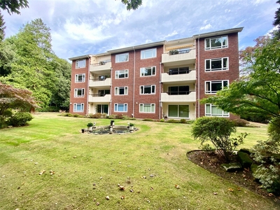Wilderton Road, Poole, BH13 3 bedroom flat/apartment in Poole