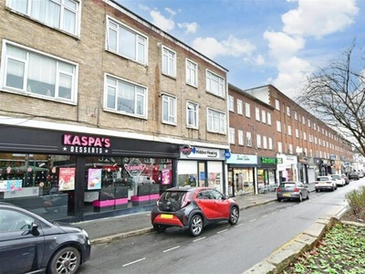 2 Bedroom Flat For Sale In Loughton