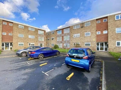 3 Bedroom Flat For Sale In Harlington