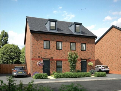 4 Bedroom Semi-detached House For Sale In Bishops Cleeve, Gloucestershire