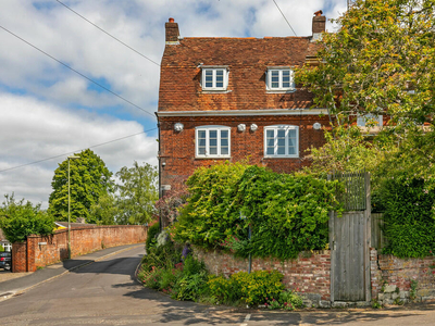 4 bedroom town house for sale in St. Johns Street, Winchester, SO23