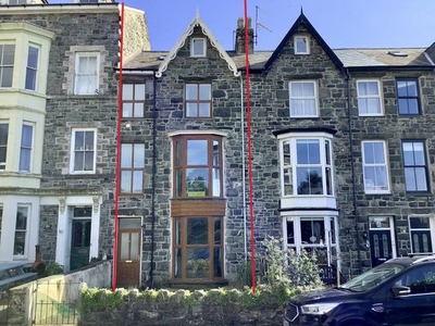 5 bedroom terraced house for sale Barmouth, LL42 1PN