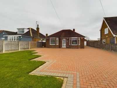 Bungalow for sale in Holmes Lane, Hull HU11