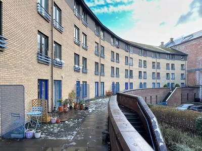 Flat to rent in Turnbull Street, Trongate, Glasgow G1