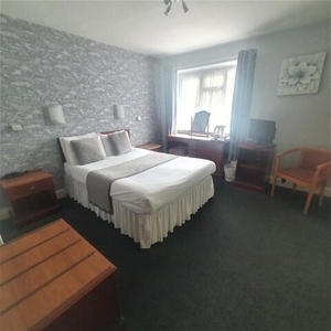 Hotel Room For Rent In Bournemouth, Dorset