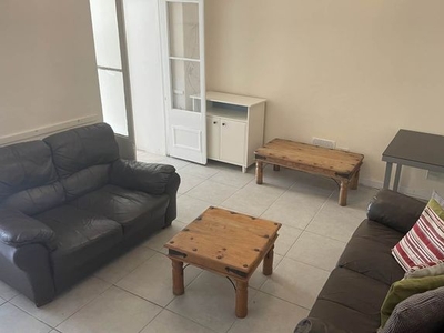 Shared accommodation to rent in King Edwards Road, Brynmill, Swansea SA1